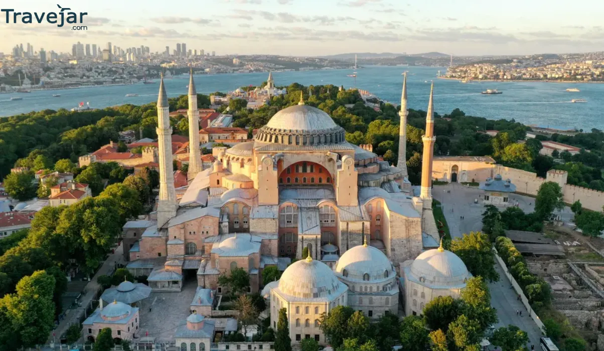 Endure the architecture of Hagia Sophia
